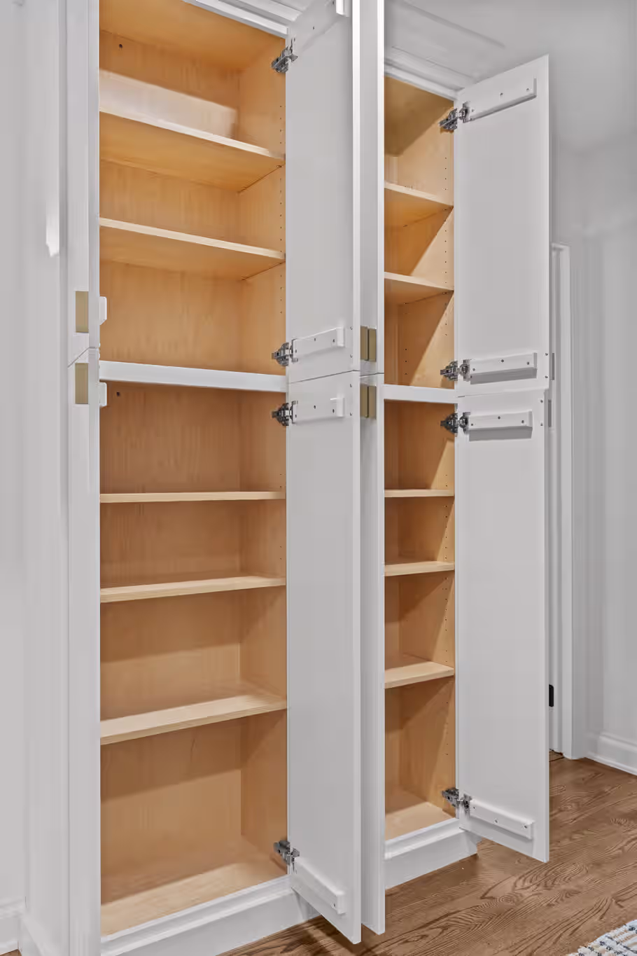 Feature closet