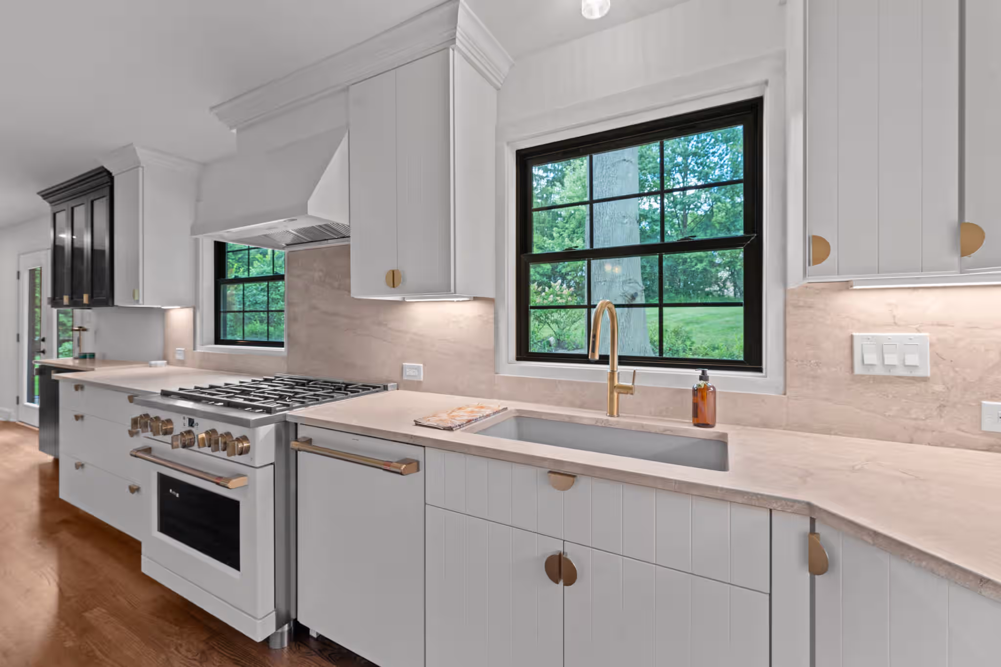 Feature countertops